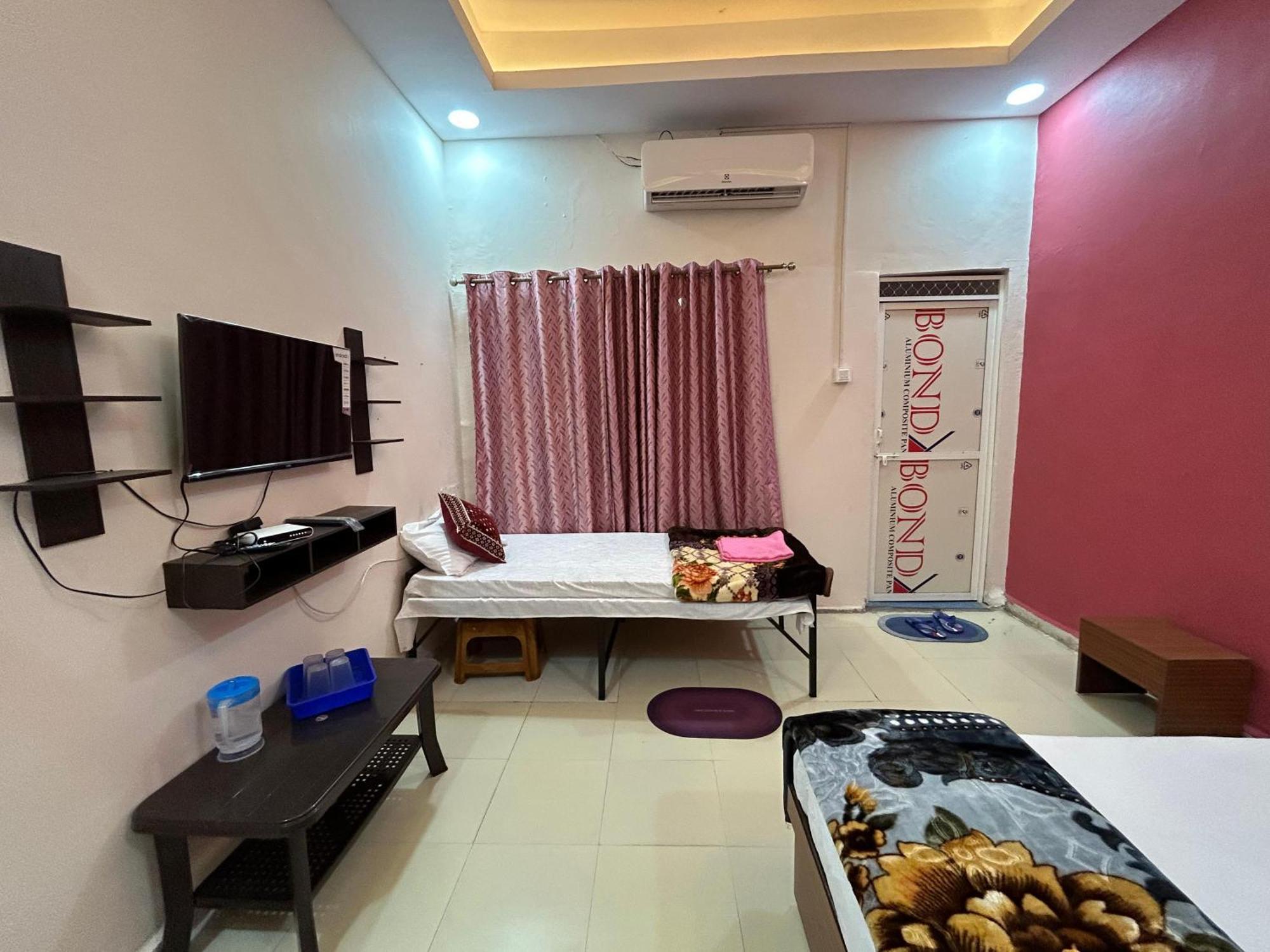 Aashirwad Residency Bed & Breakfast Ujjain Exterior photo